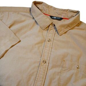 The North Face‎ Button Up Khaki Short Sleeve size XXL